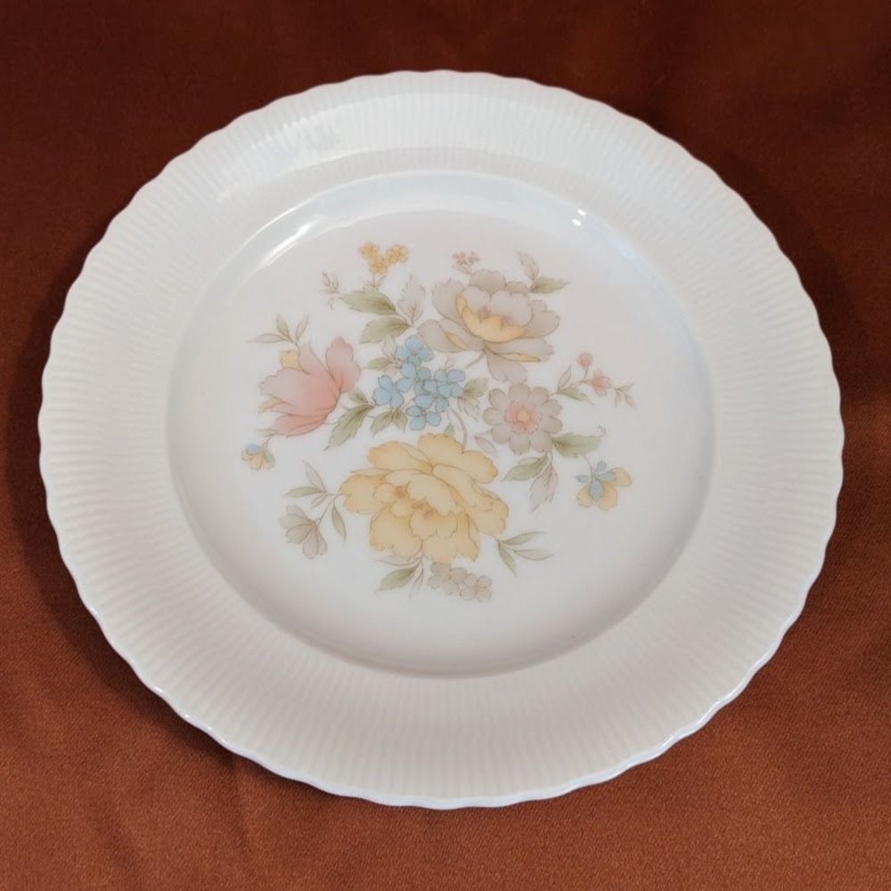 Vintage Ichiyama Toen Japan Floral Porcelain Salad Plates Set of 6 Ribbed Edge